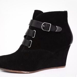 Dolce Vita Preslee Black Suede Wedge Ankle Boots
